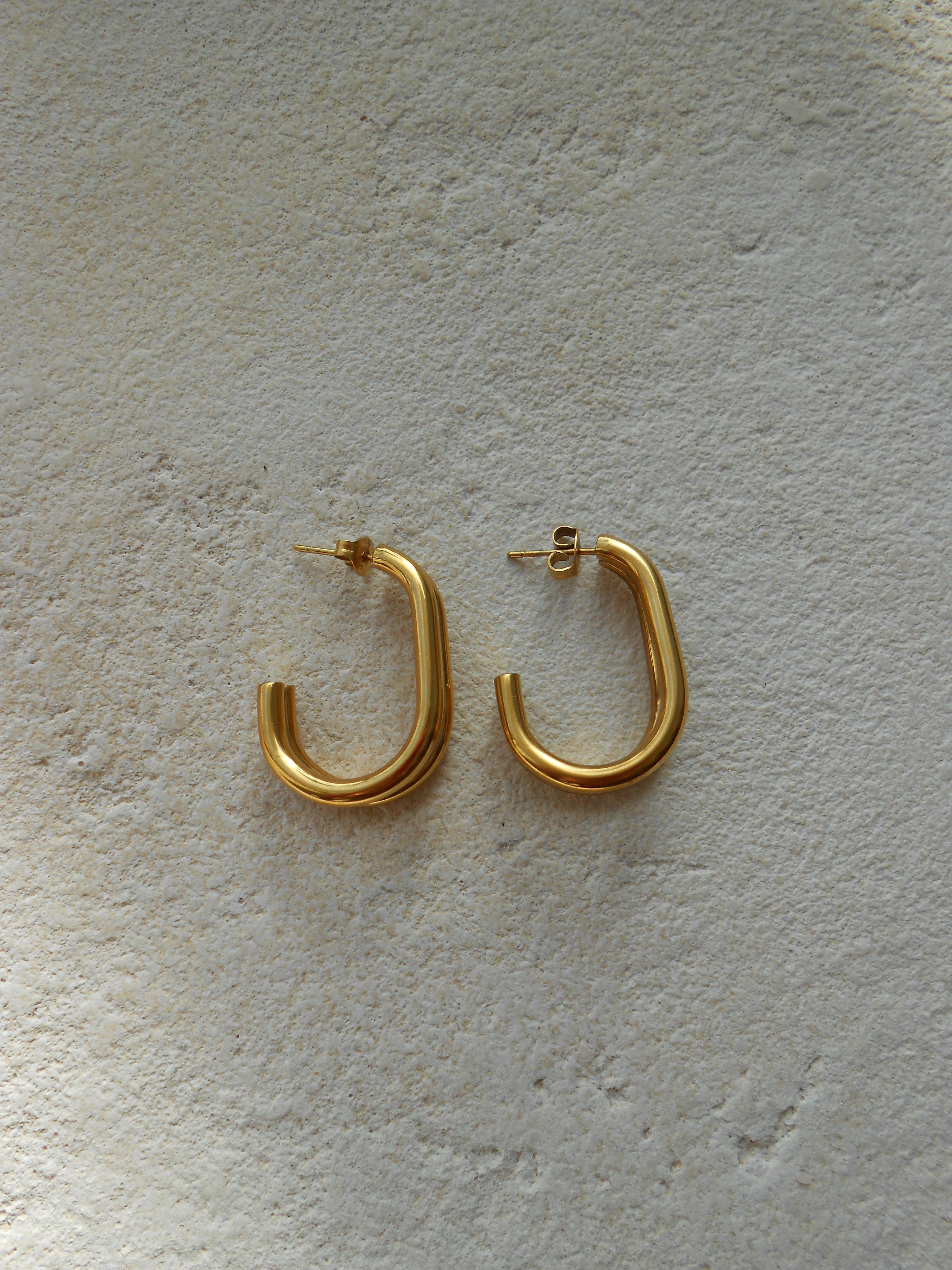 Boucles d'oreilles Macchiato dorées en acier inoxydable
